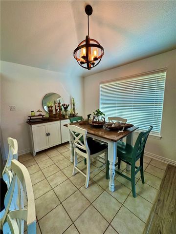 203 Oakwood Drive, Mexia, TX 76667