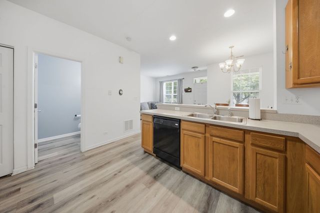 185 Springbrook Trail S, Oswego, IL 60543