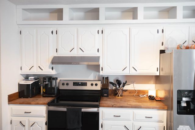 236 N Division St, Seymour, MO 65746