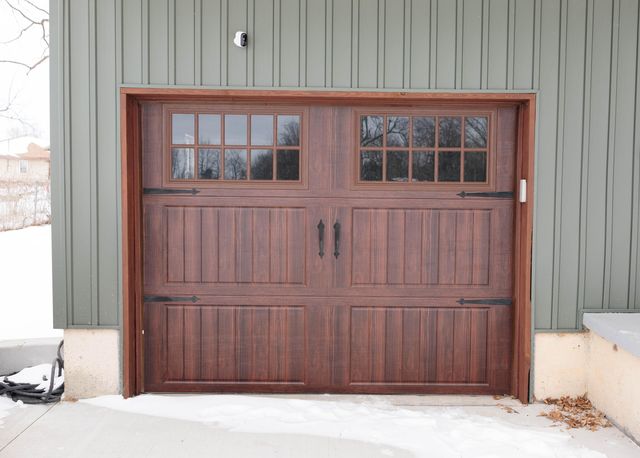 236 N Division St, Seymour, MO 65746