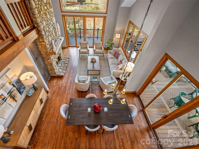 4 Wild Ivy Run, Hendersonville, NC 28739