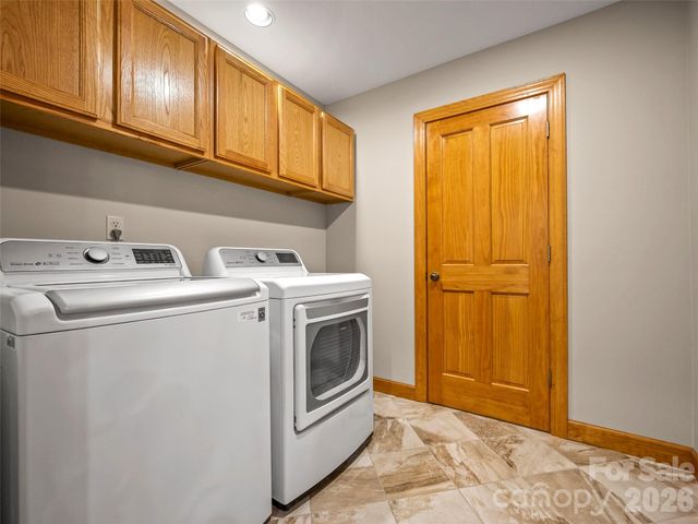 4 Wild Ivy Run, Hendersonville, NC 28739