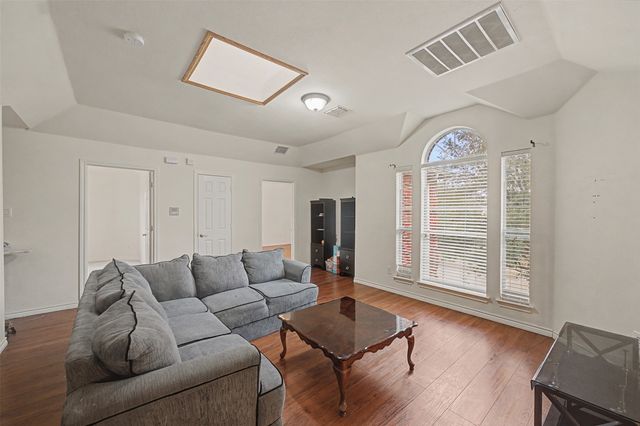4525 Warbler Lane, Garland, TX 75043