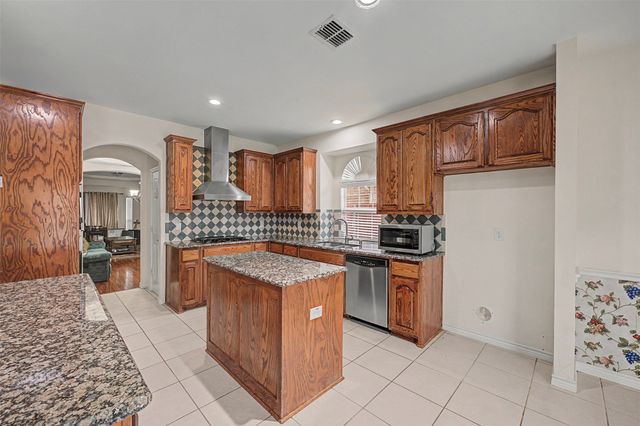 4525 Warbler Lane, Garland, TX 75043