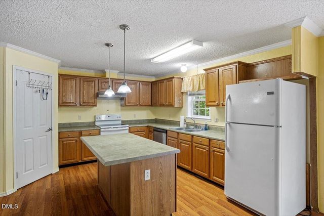 2012 Coachman Court, Clayton, NC 27520