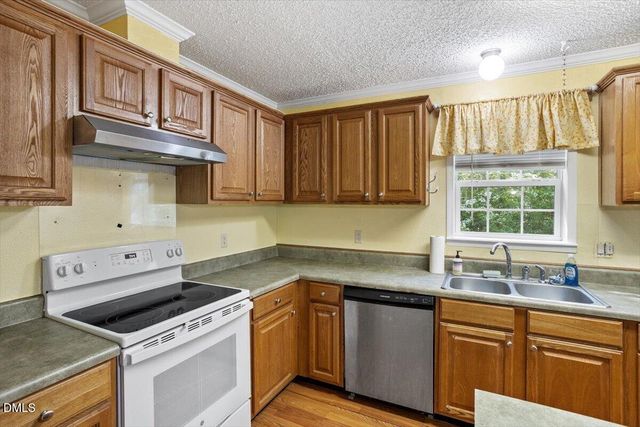 2012 Coachman Court, Clayton, NC 27520