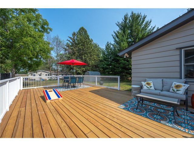 1026 S Starr Avenue, New Richmond, WI 54017