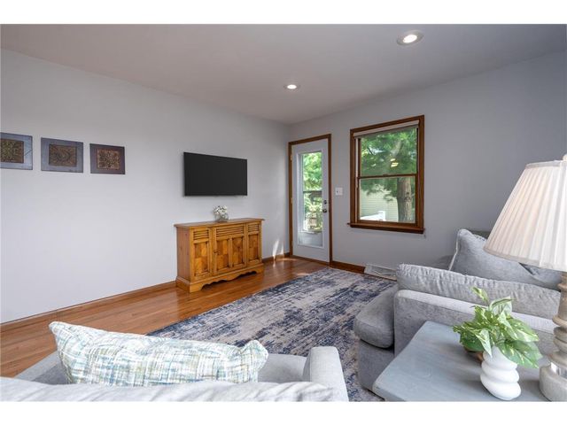 1026 S Starr Avenue, New Richmond, WI 54017