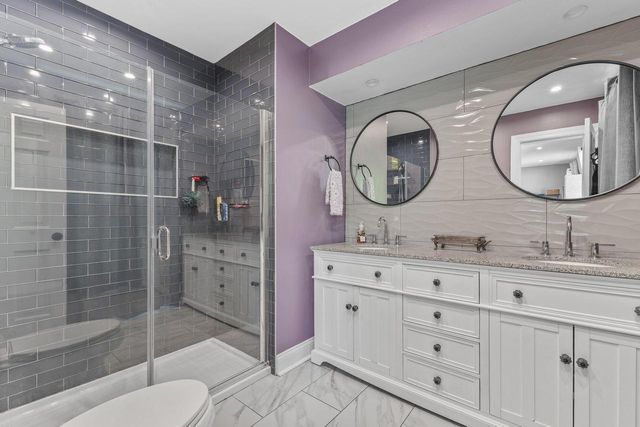 1005 Lone Tree ROAD, Elm Grove, WI 53122
