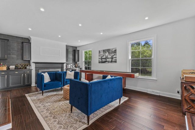 1005 Lone Tree ROAD, Elm Grove, WI 53122
