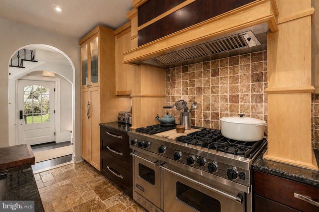 4845 LINNEAN AVE NW, Washington, DC 20008