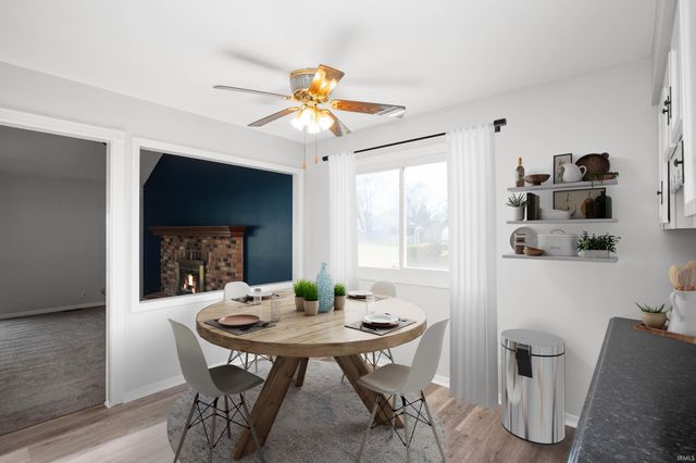 910 S Devonshire Road, Yorktown, IN 47396