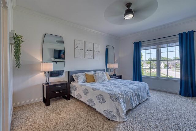 4298 Huntington Ridge Circle, Newburgh, IN 47630