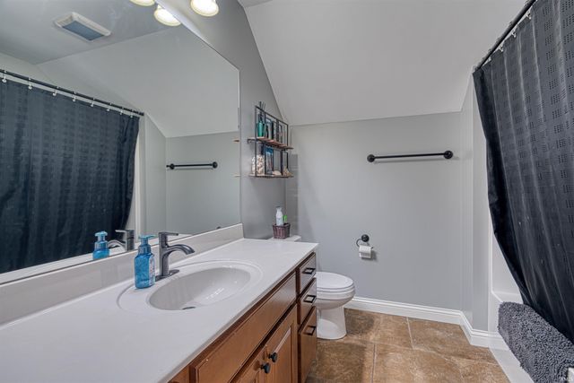 4298 Huntington Ridge Circle, Newburgh, IN 47630