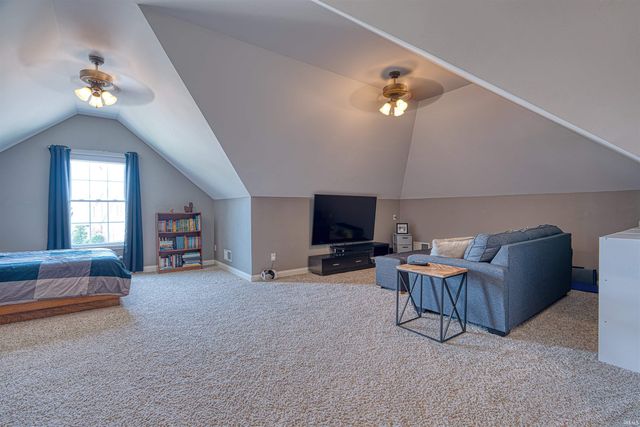 4298 Huntington Ridge Circle, Newburgh, IN 47630