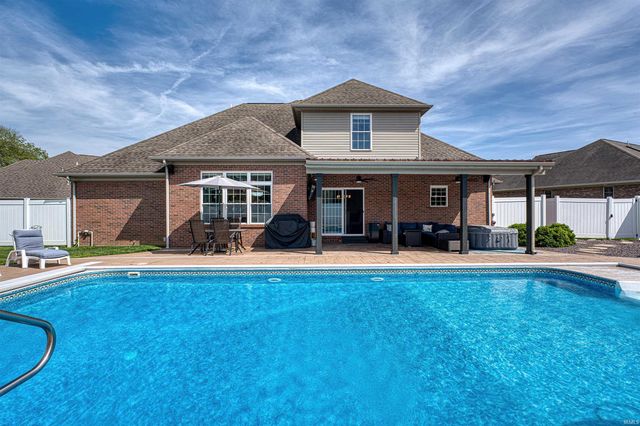 4298 Huntington Ridge Circle, Newburgh, IN 47630