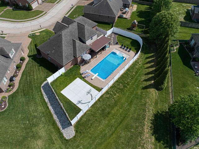 4298 Huntington Ridge Circle, Newburgh, IN 47630