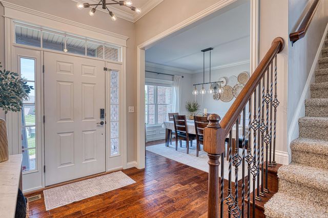 4298 Huntington Ridge Circle, Newburgh, IN 47630
