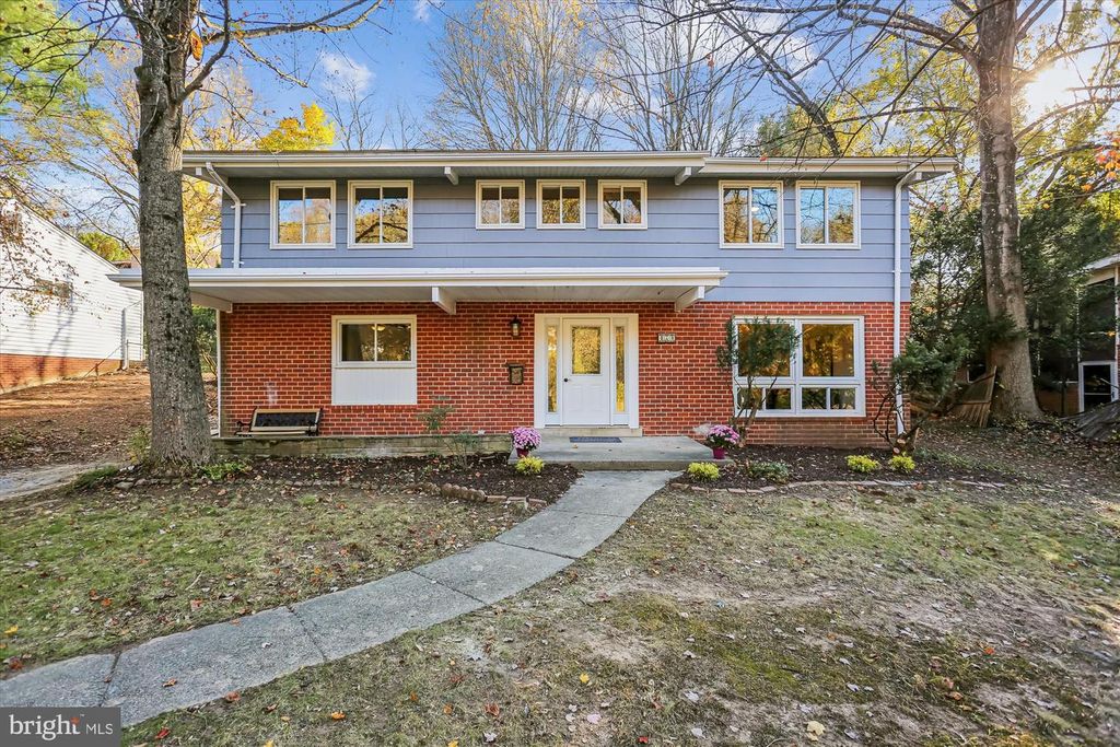 420 LAMBERTON DR, Silver Spring, MD 20902