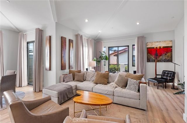 2204 Felton Lane, Redondo Beach, CA 90278