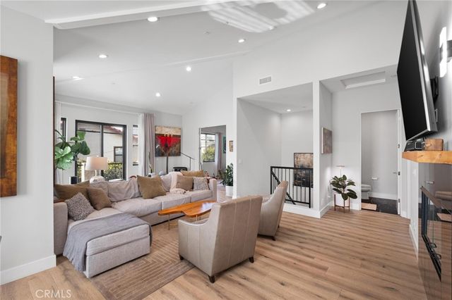 2204 Felton Lane, Redondo Beach, CA 90278