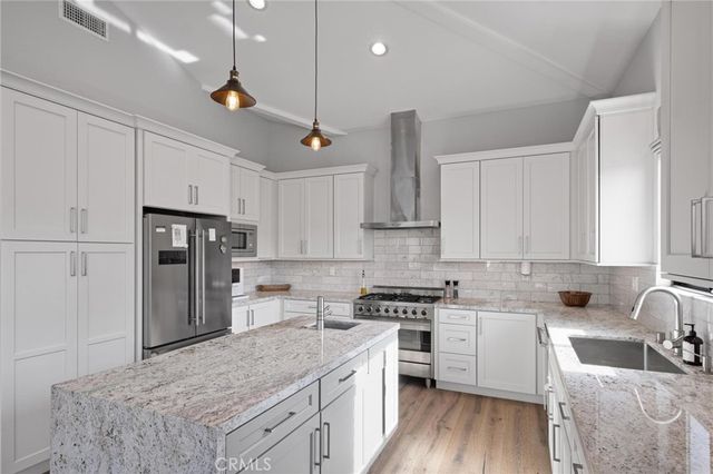 2204 Felton Lane, Redondo Beach, CA 90278