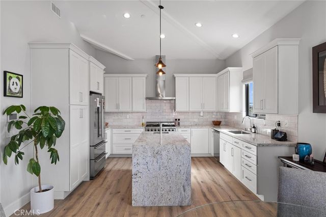 2204 Felton Lane, Redondo Beach, CA 90278