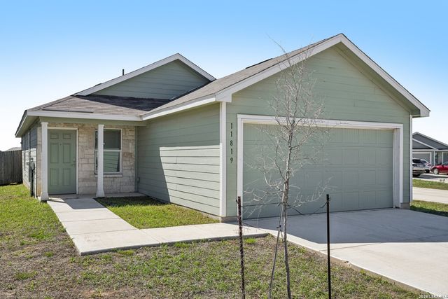 11819 Fading, Von Ormy, TX 78073