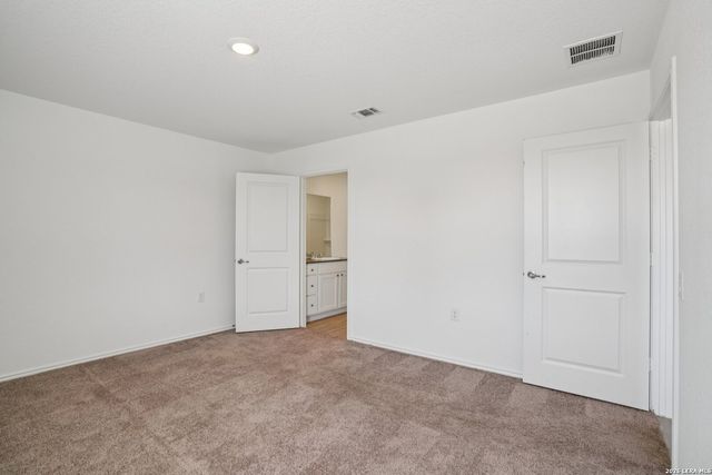 11819 Fading, Von Ormy, TX 78073