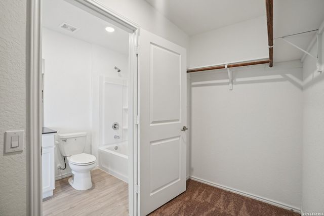 11819 Fading, Von Ormy, TX 78073