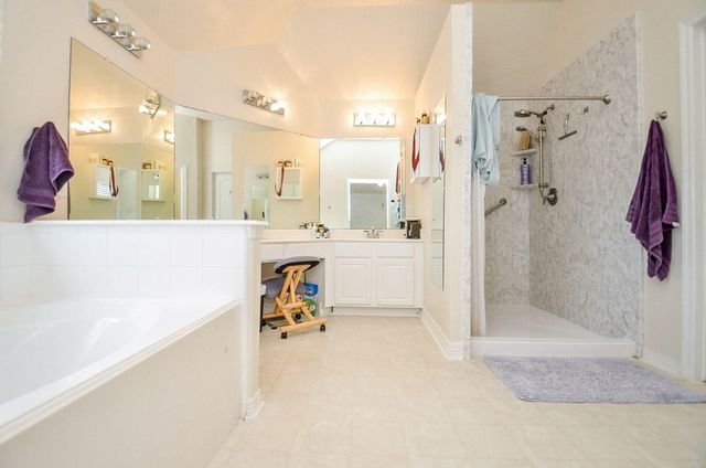 22 Woodbury Court, Magnolia, TX 77355