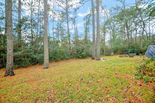 22 Woodbury Court, Magnolia, TX 77355