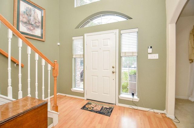 22 Woodbury Court, Magnolia, TX 77355