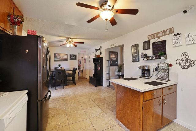 1700 Chapala Way, Modesto, CA 95355