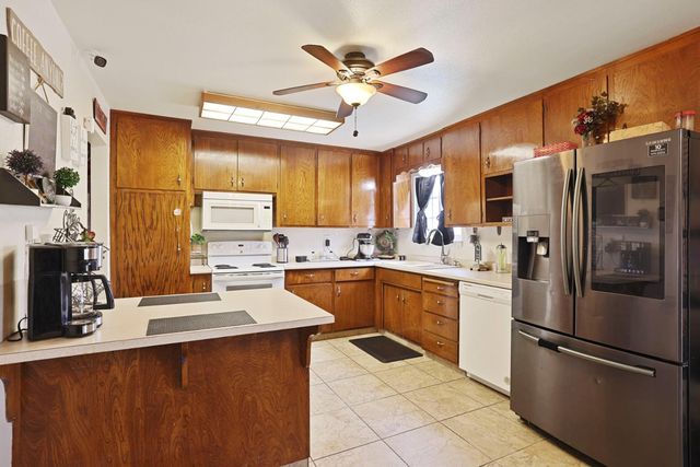 1700 Chapala Way, Modesto, CA 95355