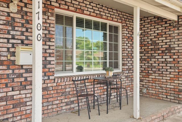 1700 Chapala Way, Modesto, CA 95355
