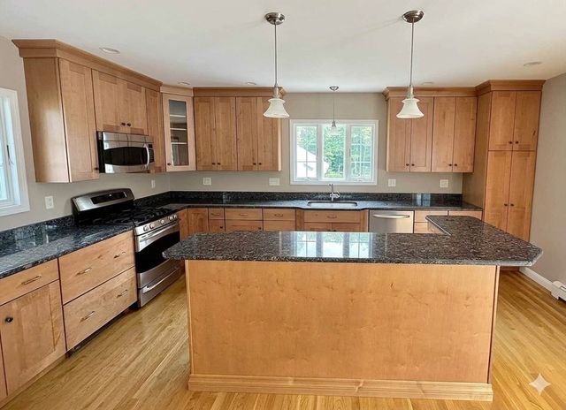 68 White Street, Weymouth, MA 02190