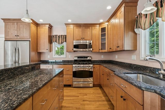 68 White Street, Weymouth, MA 02190