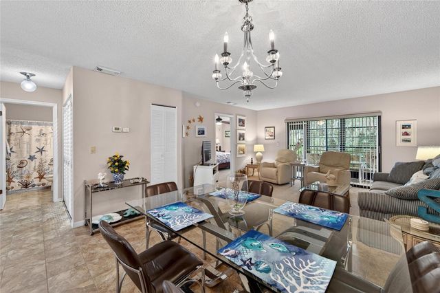319 KNOTTWOOD COURT 2, Sun City Center, FL 33573