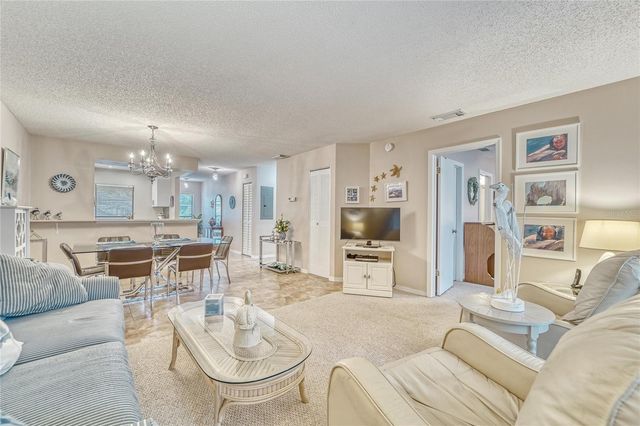 319 KNOTTWOOD COURT 2, Sun City Center, FL 33573