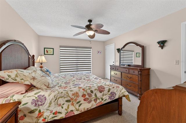 319 KNOTTWOOD COURT 2, Sun City Center, FL 33573