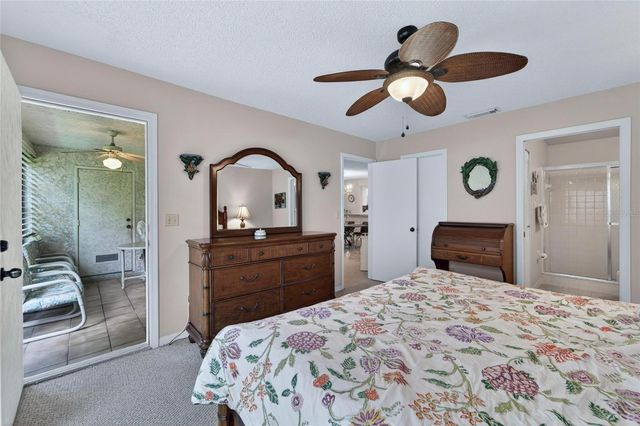 319 KNOTTWOOD COURT 2, Sun City Center, FL 33573
