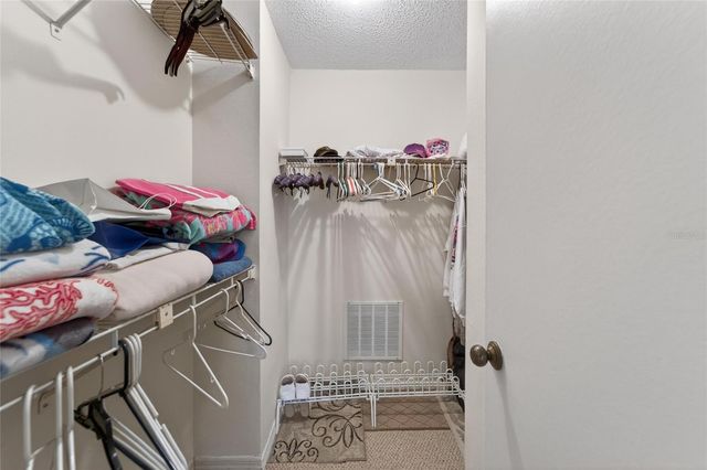 319 KNOTTWOOD COURT 2, Sun City Center, FL 33573