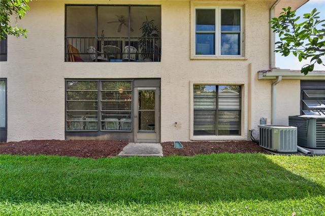 319 KNOTTWOOD COURT 2, Sun City Center, FL 33573
