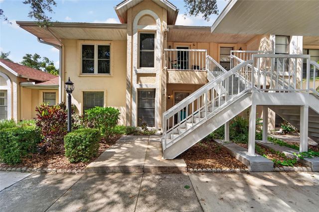319 KNOTTWOOD COURT 2, Sun City Center, FL 33573