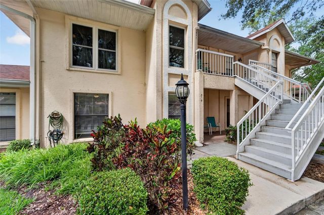319 KNOTTWOOD COURT 2, Sun City Center, FL 33573