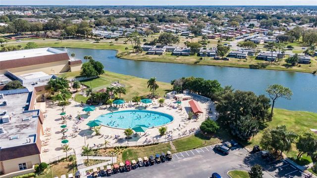 319 KNOTTWOOD COURT 2, Sun City Center, FL 33573