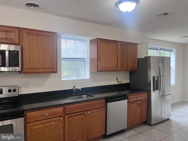 8617 WOODYARD RD, Clinton, MD 20735