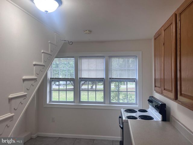 8617 WOODYARD RD, Clinton, MD 20735