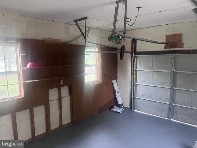 8617 WOODYARD RD, Clinton, MD 20735